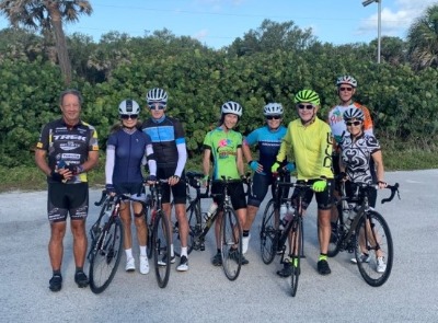 At Mile 22 of the 65-mile trek (L-R)
Charles Sanford, Dinette Diefenbach, Len Pettyjohn,
Rose Mary Sanford, Lynn O’Malley,
Bill Penney, Cathy Flynn, Gene O’Neill.